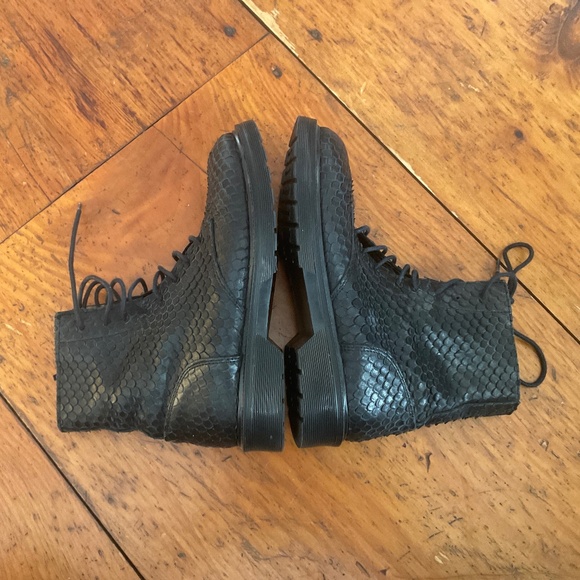 Elisa Viviani custom made in Italy snakeskin lace up side zip boot size 37 - Picture 4 of 9